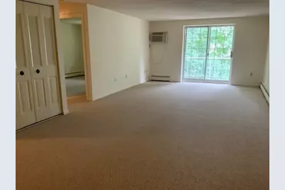 121 North St #2, Medfield, MA 02052 - Photo 2