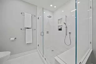 2420 Beacon St, Boston, MA 02467 - Photo 16