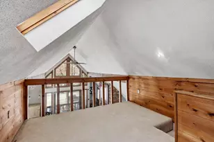 87 Norwood Ave, Leominster, MA 01453 - Photo 8