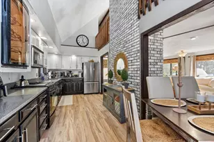 87 Norwood Ave, Leominster, MA 01453 - Photo 14