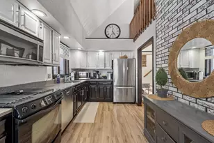 87 Norwood Ave, Leominster, MA 01453 - Photo 12