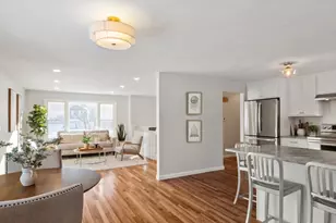 119 Van Norden Rd, Reading, MA 01867 - Photo 1