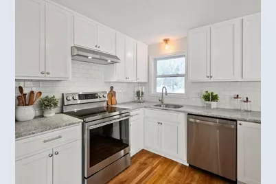 119 Van Norden Rd, Reading, MA 01867 - Photo 10