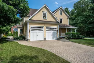 52 N Border Rd, Winchester, MA 01890 - Photo 4