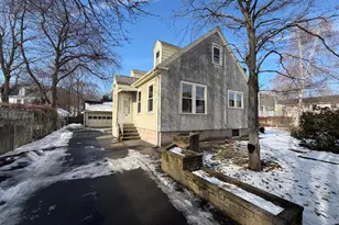 16A Willard St, Malden, MA 02148 - Photo 1