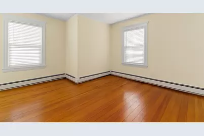 30 Clarendon Ave, Somerville, MA 02144 - Photo 8