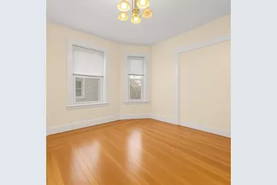 30 Clarendon Ave, Somerville, MA 02144 - Photo 6