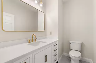 140 York St, Canton, MA 02021 - Photo 14