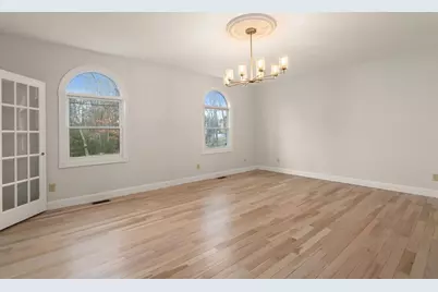 140 York St, Canton, MA 02021 - Photo 12