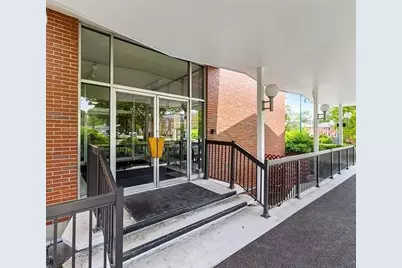 20 Hammond Pond Parkway #305, Newton, MA 02467 - Photo 4