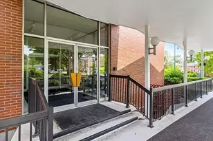 20 Hammond Pond Pkwy, Newton, MA 02467 - Photo 4