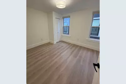 885 E Broadway, Boston, MA 02127 - Photo 8