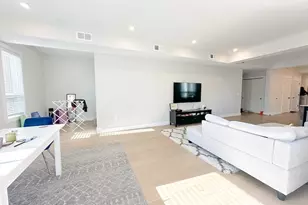 33 Ward St, Boston, MA 02127 - Photo 4