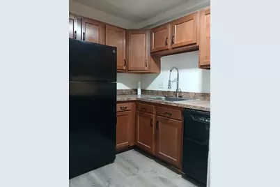 158 Fulton St #1, Fall River, MA 02720 - Photo 4