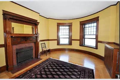 336 Washington St #3, Brookline, MA 02445 - Photo 2