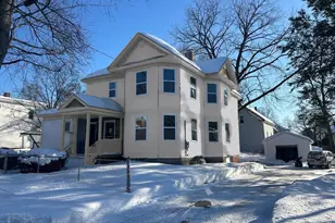 15 Arlington St, Leominster, MA 01453 - Photo 1