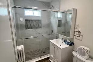 29 Harriet St, Boston, MA 02135 - Photo 12