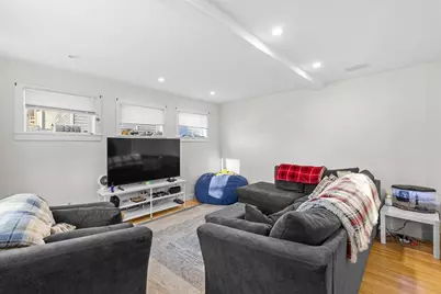 570 Shawmut Ave, New Bedford, MA 02740 - Photo 10