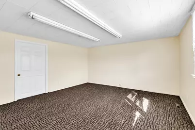 344 Boston Post Road E, Marlborough, MA 01752 - Photo 36