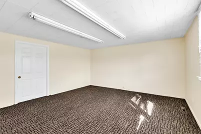 344 Boston Post Road E, Marlborough, MA 01752 - Photo 36