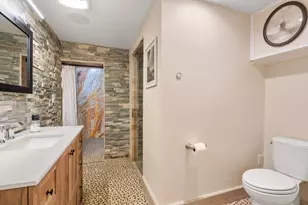 6 Henchman St, Boston, MA 02113 - Photo 14