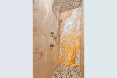 6 Henchman St #4-6, Boston, MA 02113 - Photo 16