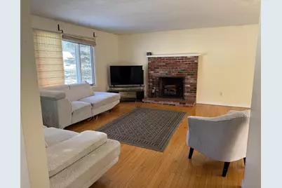 11 Bluegrass Ln, Shrewsbury, MA 01545 - Photo 4