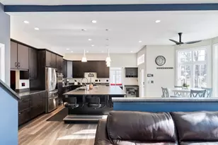 36 & 36R Holly Circle, Easthampton, MA 01027 - Photo 8