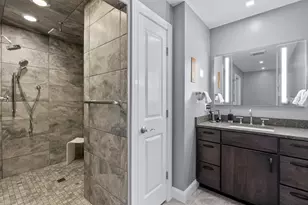 36 & 36R Holly Circle, Easthampton, MA 01027 - Photo 32