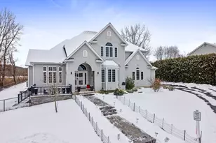 36 & 36R Holly Circle, Easthampton, MA 01027 - Photo 2