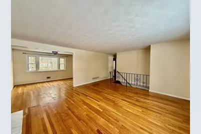 27 Ledgewood Rd, Framingham, MA 01701 - Photo 6