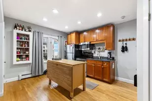 6 Bedford, Somerville, MA 02143 - Photo 2