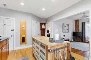 6 Bedford, Somerville, MA 02143 - Photo 4