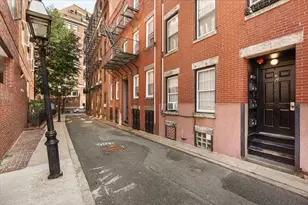 19 Harris St, Boston, MA 02109 - Photo 1