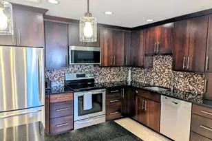 20 Central St, Salem, MA 01970 - Photo 2