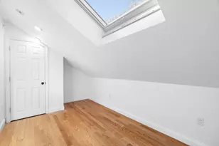 13 Howard Pl, Boston, MA 02125 - Photo 12