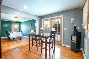 46 Lilac Ave, Somerset, MA 02726 - Photo 8
