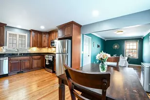 46 Lilac Ave, Somerset, MA 02726 - Photo 6