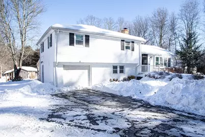 71 County St, Lakeville, MA 02347 - Photo 2