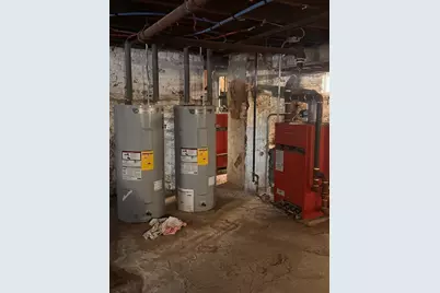 41 Lynwood Ave, Holyoke, MA 01040 - Photo 36