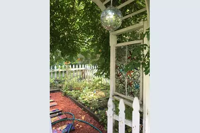 827 Pike Ave, Attleboro, MA 02703 - Photo 12