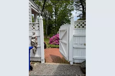 827 Pike Ave, Attleboro, MA 02703 - Photo 20