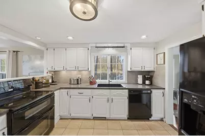 17 Carson Avene, Wilmington, MA 01887 - Photo 6