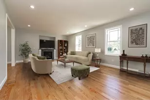 81 Crystal Brook Dr, Springfield, MA 01118 - Photo 12