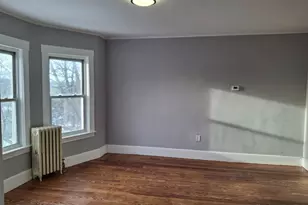 14 Florence St, Leominster, MA 01453 - Photo 8