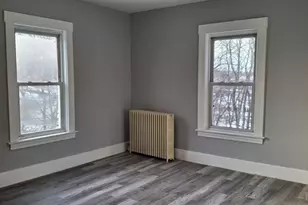 14 Florence St, Leominster, MA 01453 - Photo 12