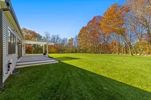 73 Raymond, Raynham, MA 02767 - Photo 28