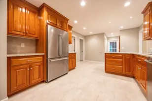 261 Rolling Meadow Dr, Holliston, MA 01746 - Photo 8