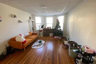 112 Thurston, Somerville, MA 02145 - Photo 4
