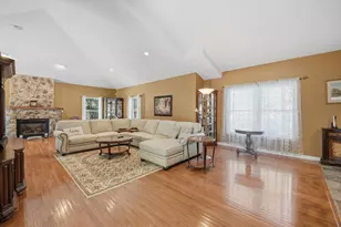 25 Winding Brook Ln, East Longmeadow, MA 01028 - Photo 8